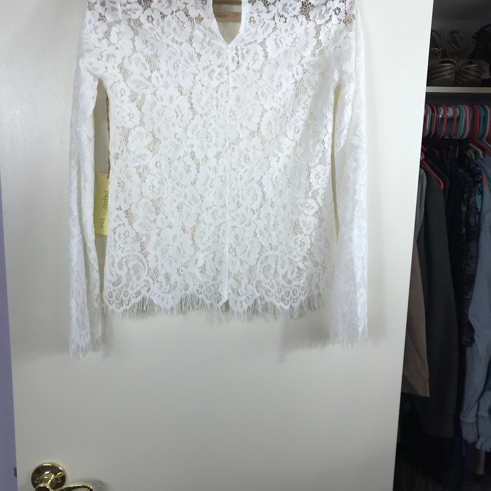 White Belle Sleeve Lace Blouse - Picture 7 of 7